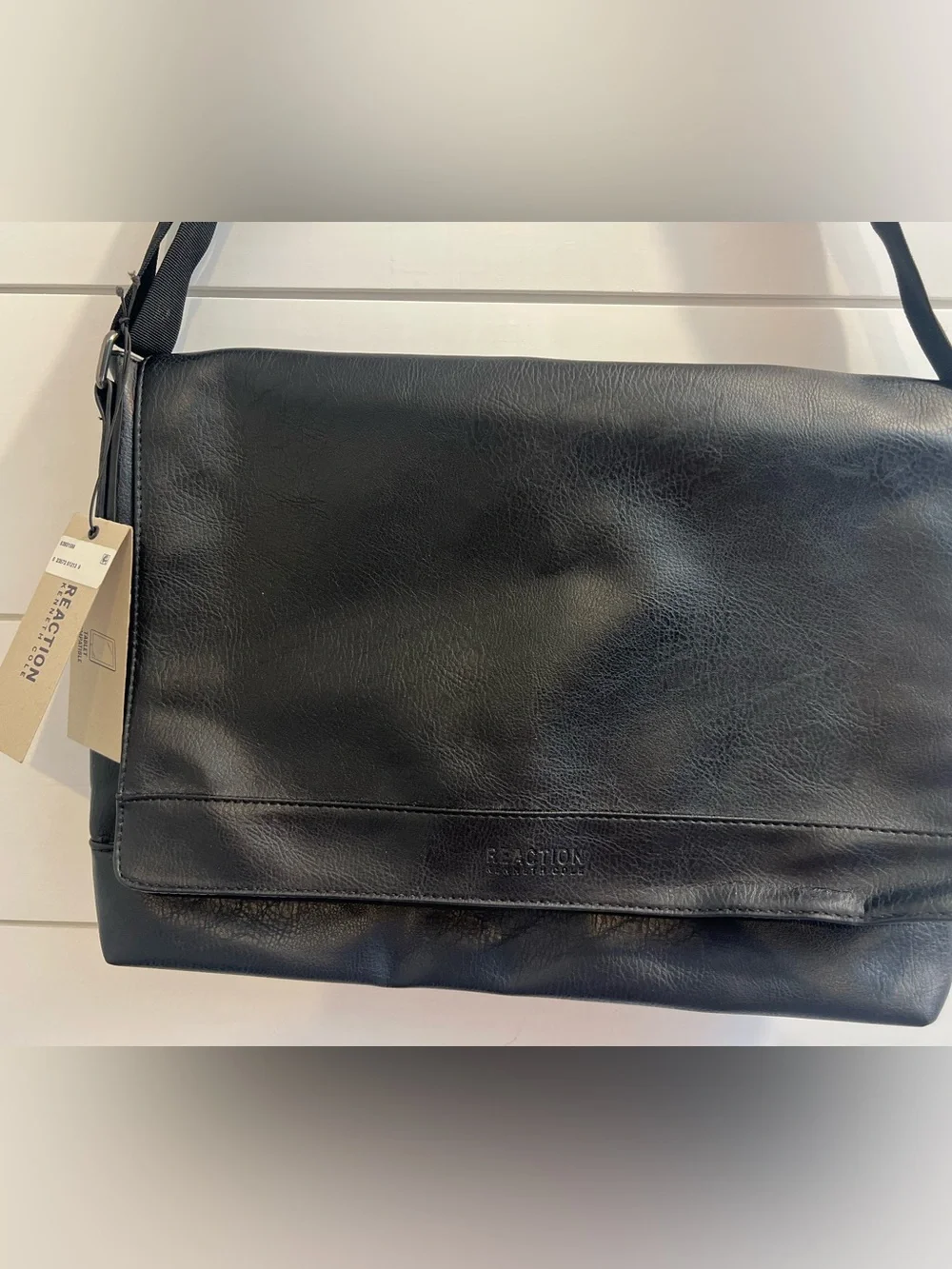 NWT Kenneth Cole Reaction 